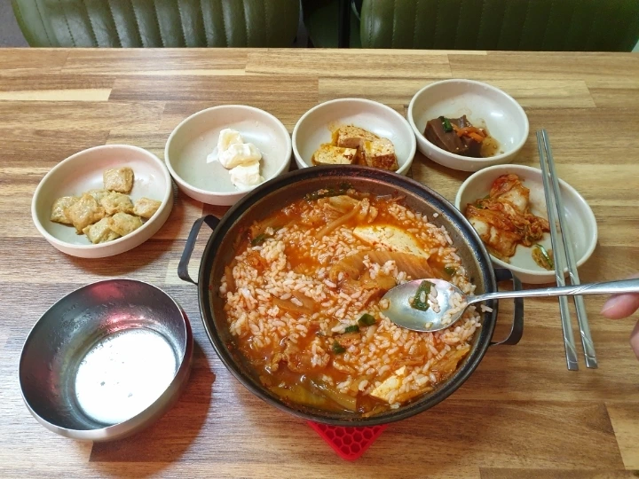 dd780fe2e440532efd5b064ae14c3e5181760842