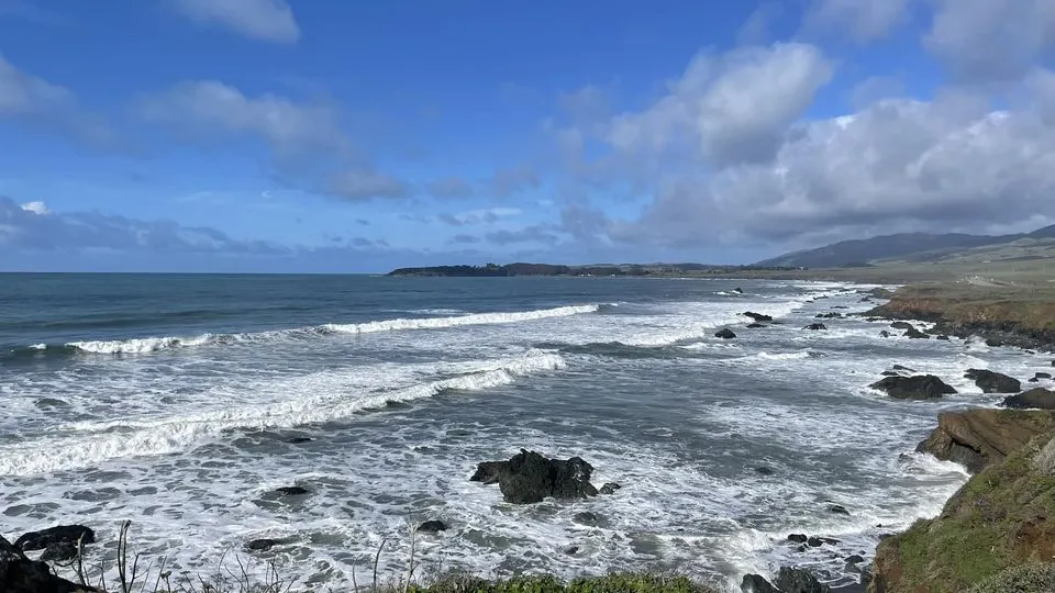 425545326_1655093765023333_7429972396749541976_n.jpg?stp=cp6_dst-jpg_p180x540&_nc_cat=111&ccb=1-7&_nc_sid=dd5e9f&_nc_ohc=GkSFhttI0UEAX9bcjSy&_nc_oc=AQntKC-tp7a8m9kvh_uBg_hNFjrD1BzKc-yPdLqCH10ZYTNfFKv1uHOqTCadGsikz4E&_nc_ht=scontent-ssn1-1.xx&oh=00_AfCYUAqd3OXdhkS678iM_MrpuYH0ynkQ0eO7KOVN3lhPXg&oe=65E0232B