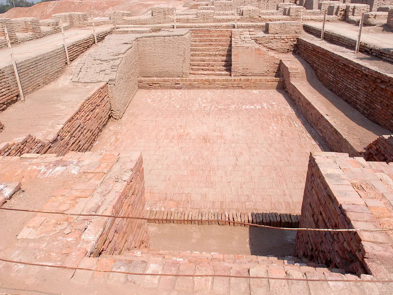 1280px-Great_bath_view_Mohenjodaro.jfif