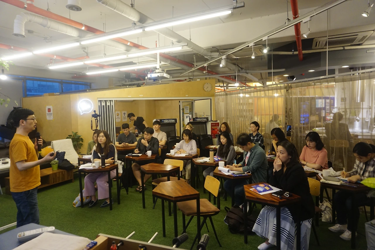 무중력 보습학원으로 놀러 오세요 3.JPG