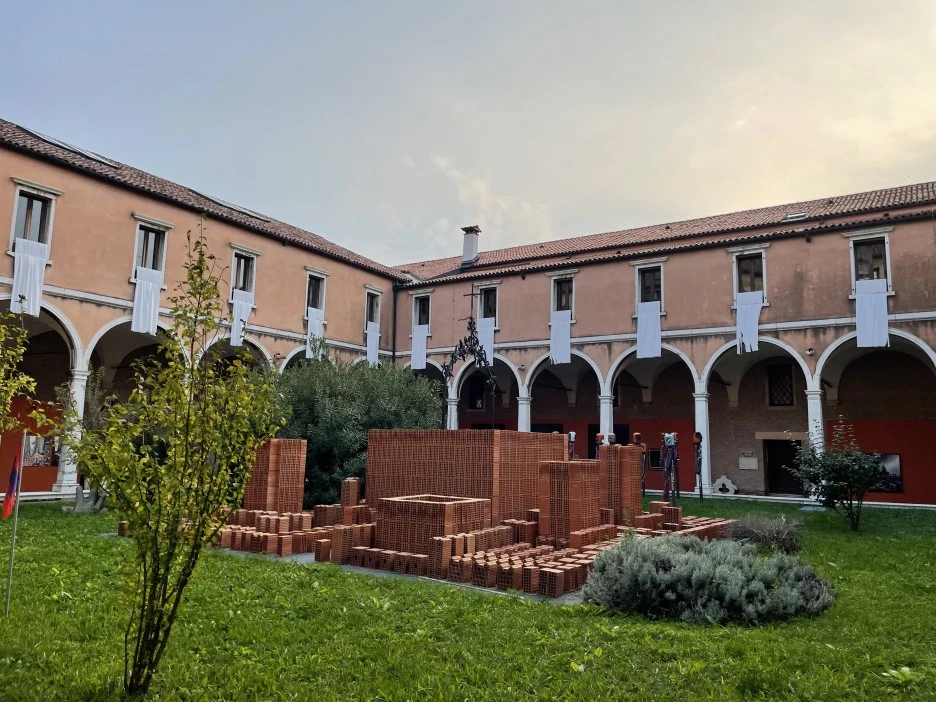 IMG_6396.jpg?type=w1