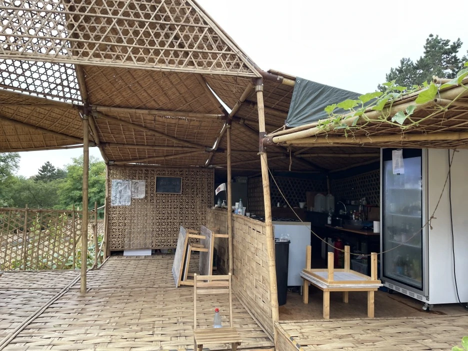 IMG_2305.jpg?type=w1