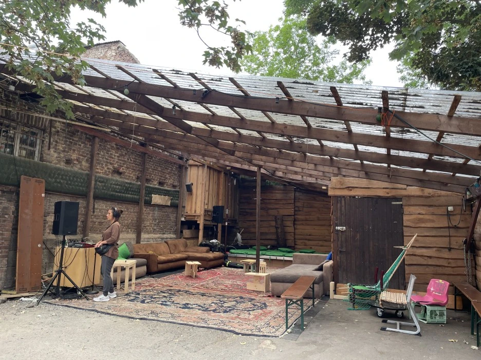 IMG_2346.jpg?type=w1