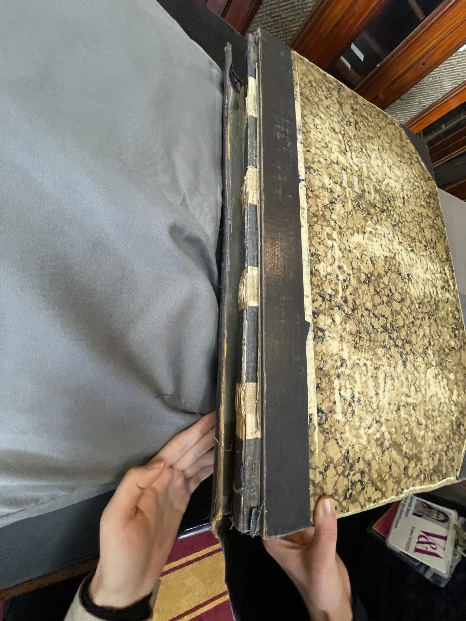 IMG_2346.jpg?type=w1