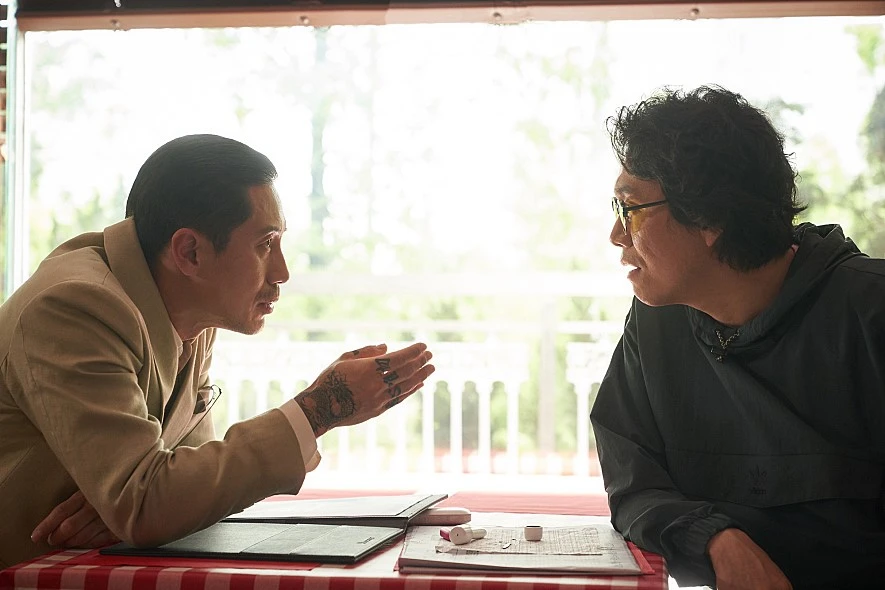 movie_image.jpg?type=m886_590_2