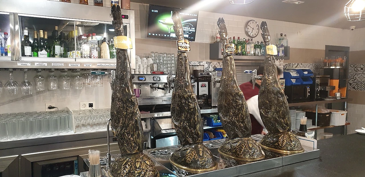 IMG_2162.JPG?type=w1600