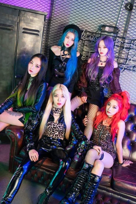 롤링쿼츠..여성 록밴드.PNG