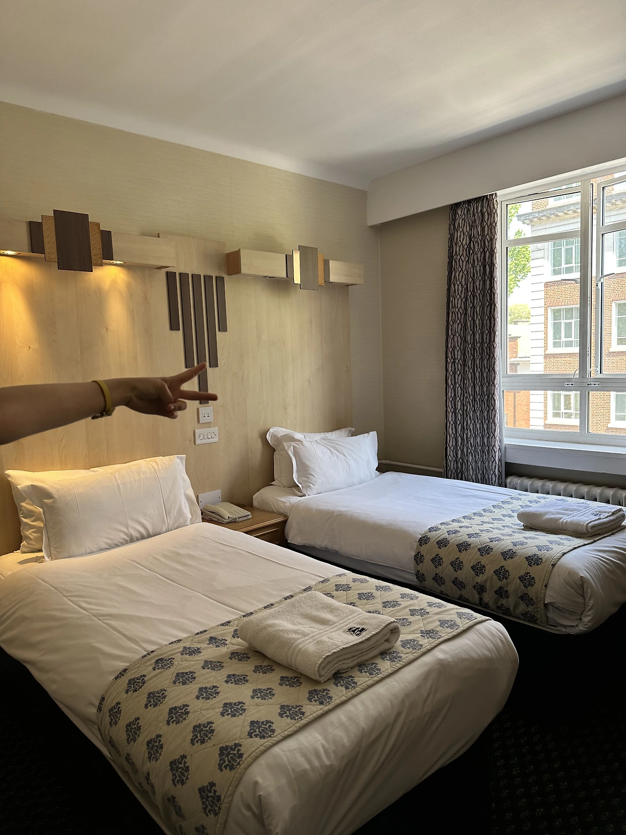 2.%EC%8B%9C%EB%82%B4%ED%98%B8%ED%85%94.jpg?type=w3840