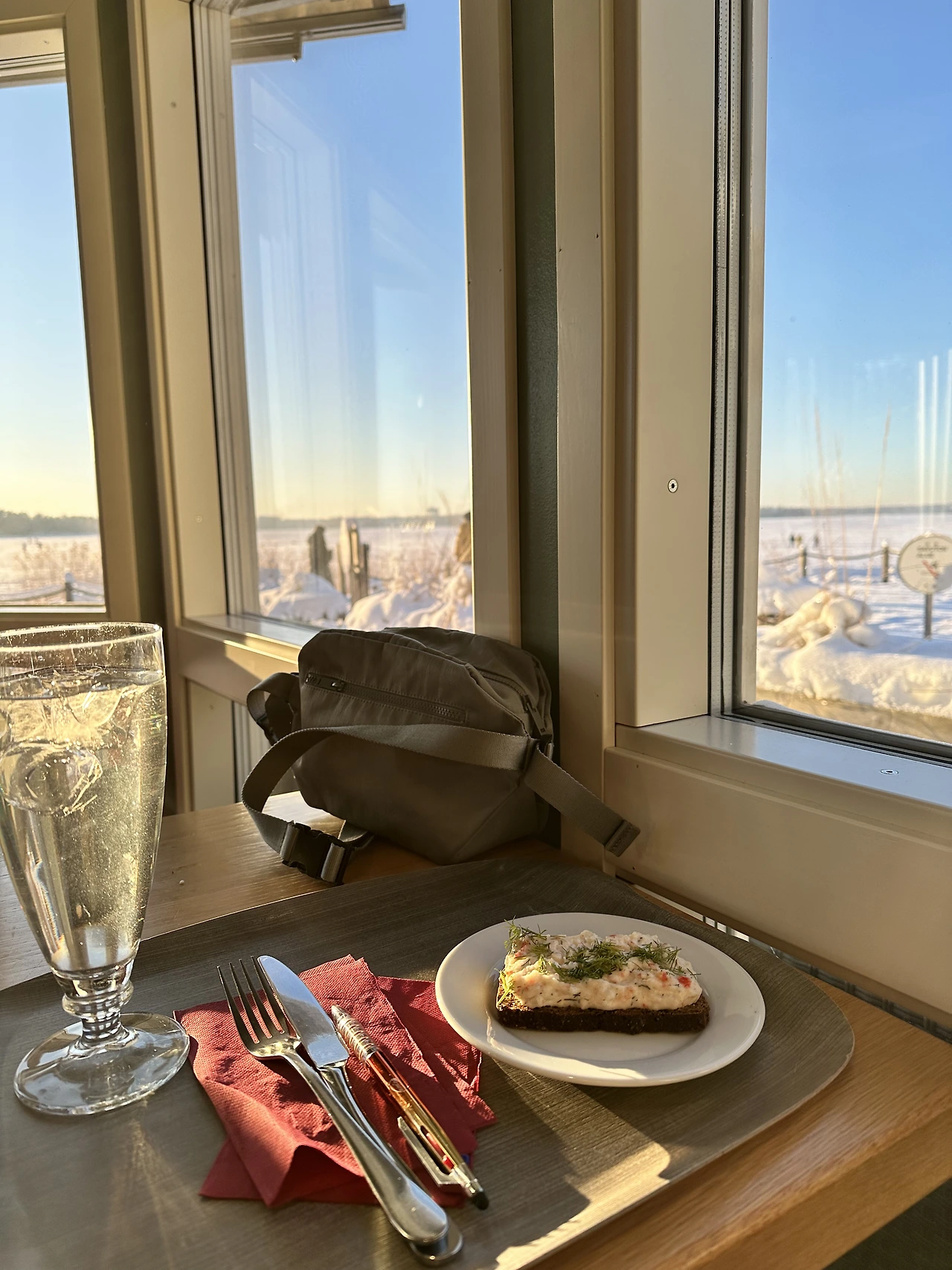 %ED%98%B8%EC%88%98%EC%95%9E%EA%B9%8C%ED%8E%98-%ED%97%AC%EC%8B%B1%ED%82%A4%EA%B2%A8%EC%9A%B8-%EB%82%AD%EB%A7%8C-%ED%95%80%EB%9E%80%EB%93%9C%EA%B2%A8%EC%9A%B8-%ED%9E%90%EB%A7%81%ED%83%80%EC%9E%84.jpg?type=w3840