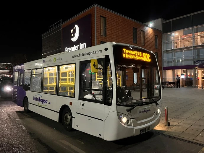 hopp-bus-prem-inn.jpeg?type=w3840