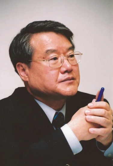 라종일 전 주일대사 사진1.PNG