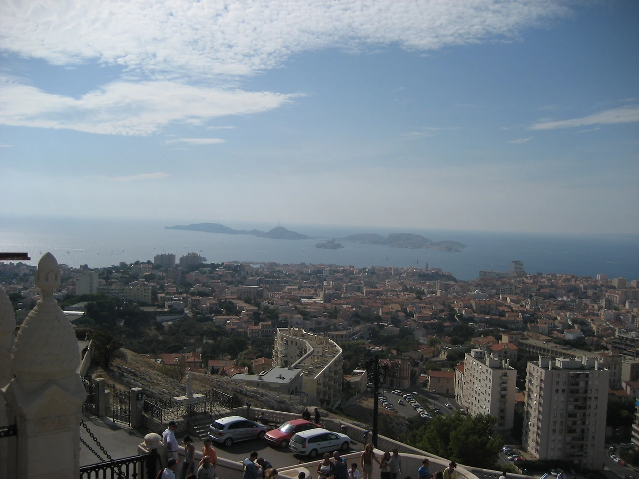 070922_061 막세이 시가지가 다 보이는 성당.JPG