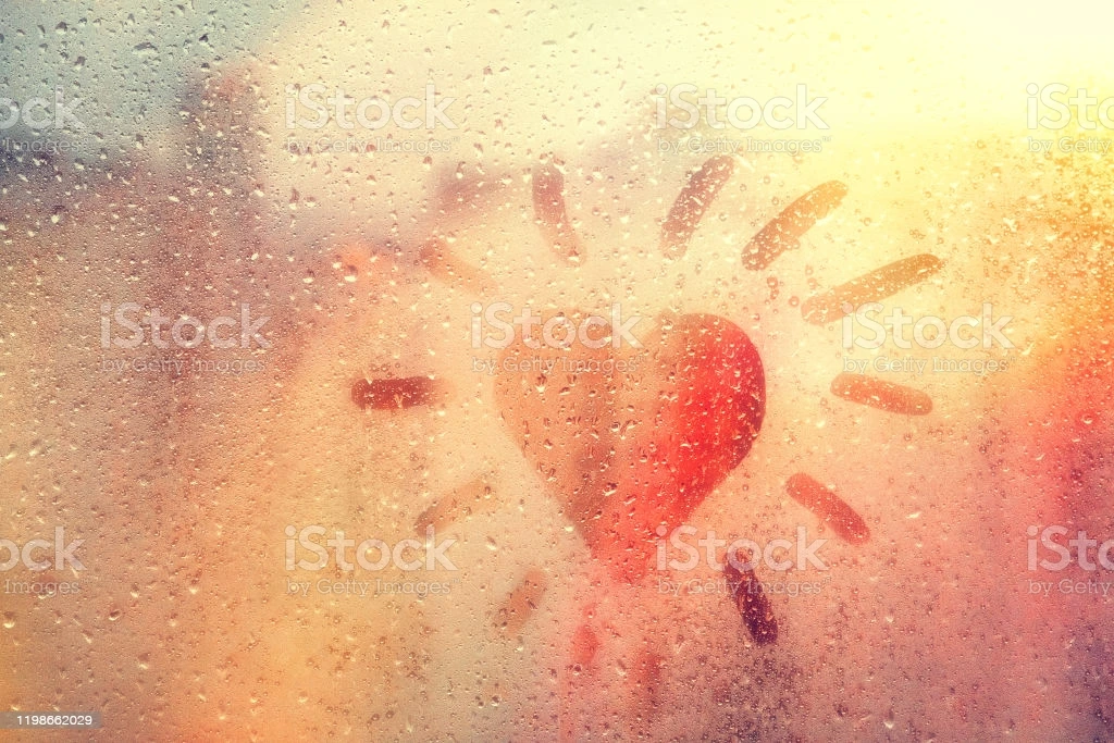 hand-drawn-orange-shape-heart-like-sun-for-text-on-muddy-glass-wet-picture-id1198662029?b=1&amp;k=6&amp;m=1198662029&amp;s=170667a&amp;w=0&amp;h=a4j2n03YCyOLPQmk_pYcNyx2Om2dfhW2EtGfBli_0Ko=