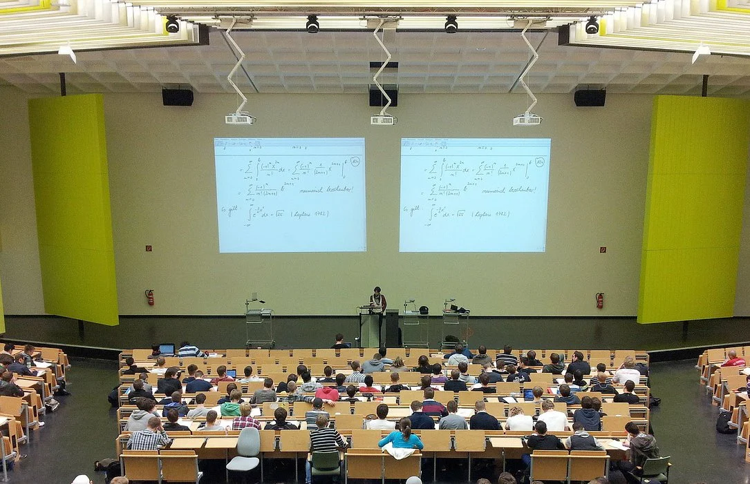 university-105709_1280.jpg?type=w1200