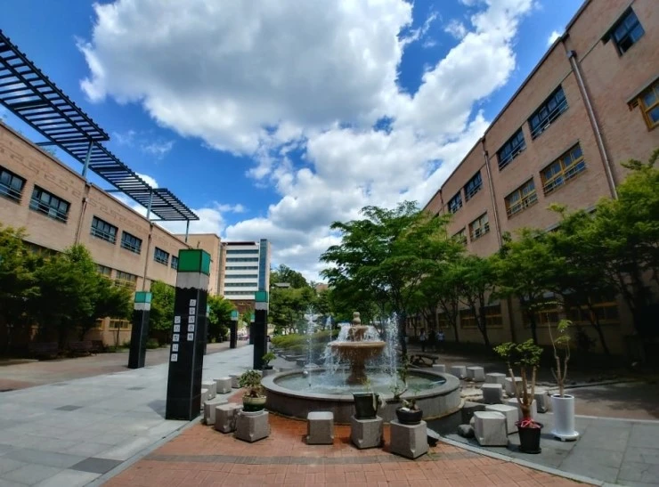 KakaoTalk_Moim_52v07RoPR8XSyyvyKMIqM2Zl7jFbm9.jpg?type=w2