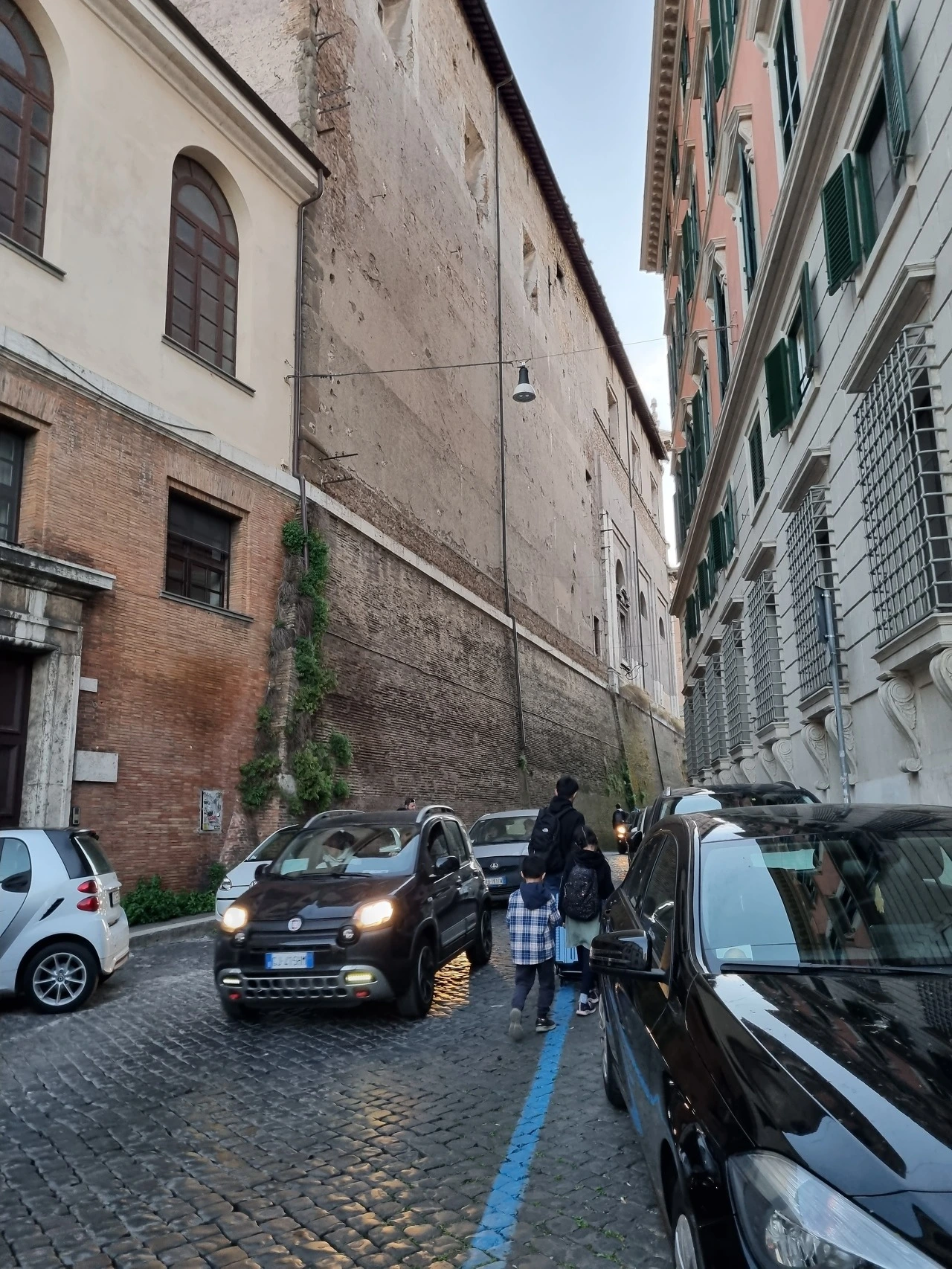 다운로드 (23).jpeg