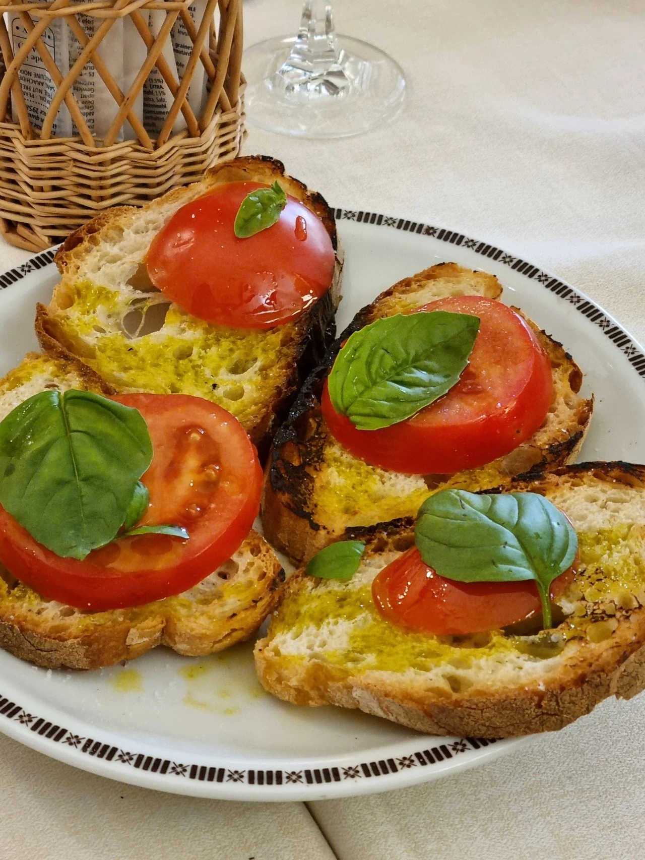 다운로드 (51).jpeg