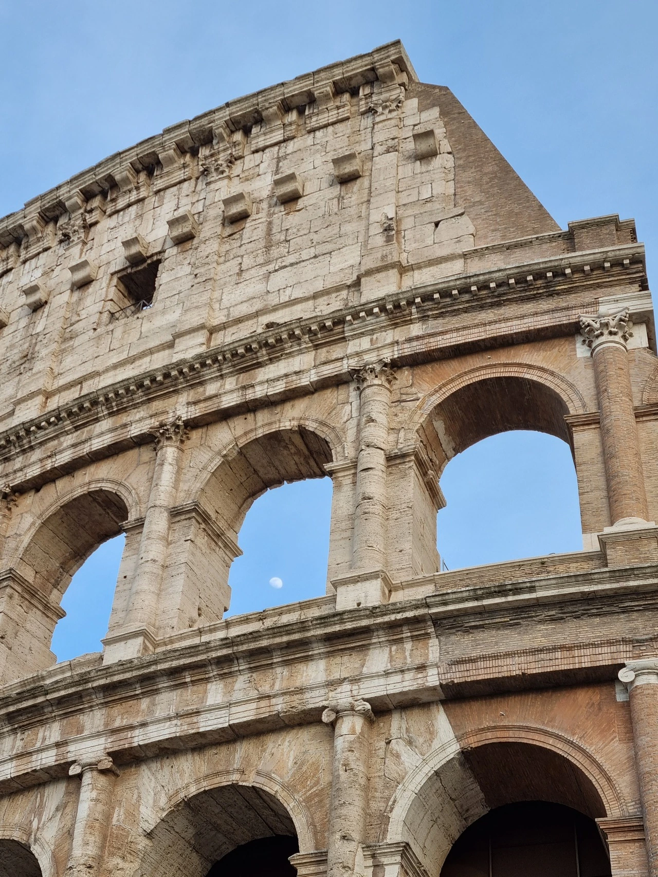 다운로드 (8).jpeg