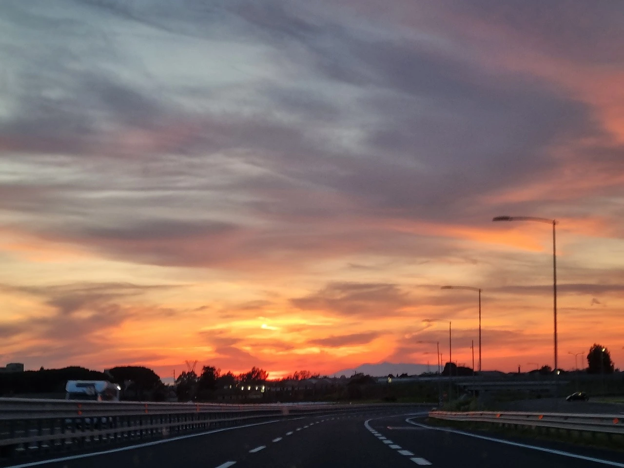 다운로드 (63).jpeg