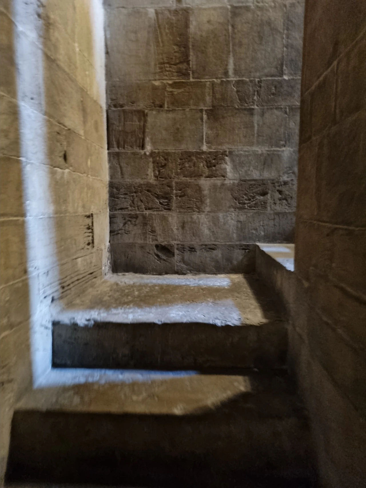 다운로드 (80).jpeg