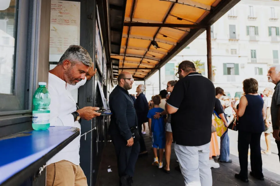 pexels-kelly-1179532-19143071.jpg?type=w966