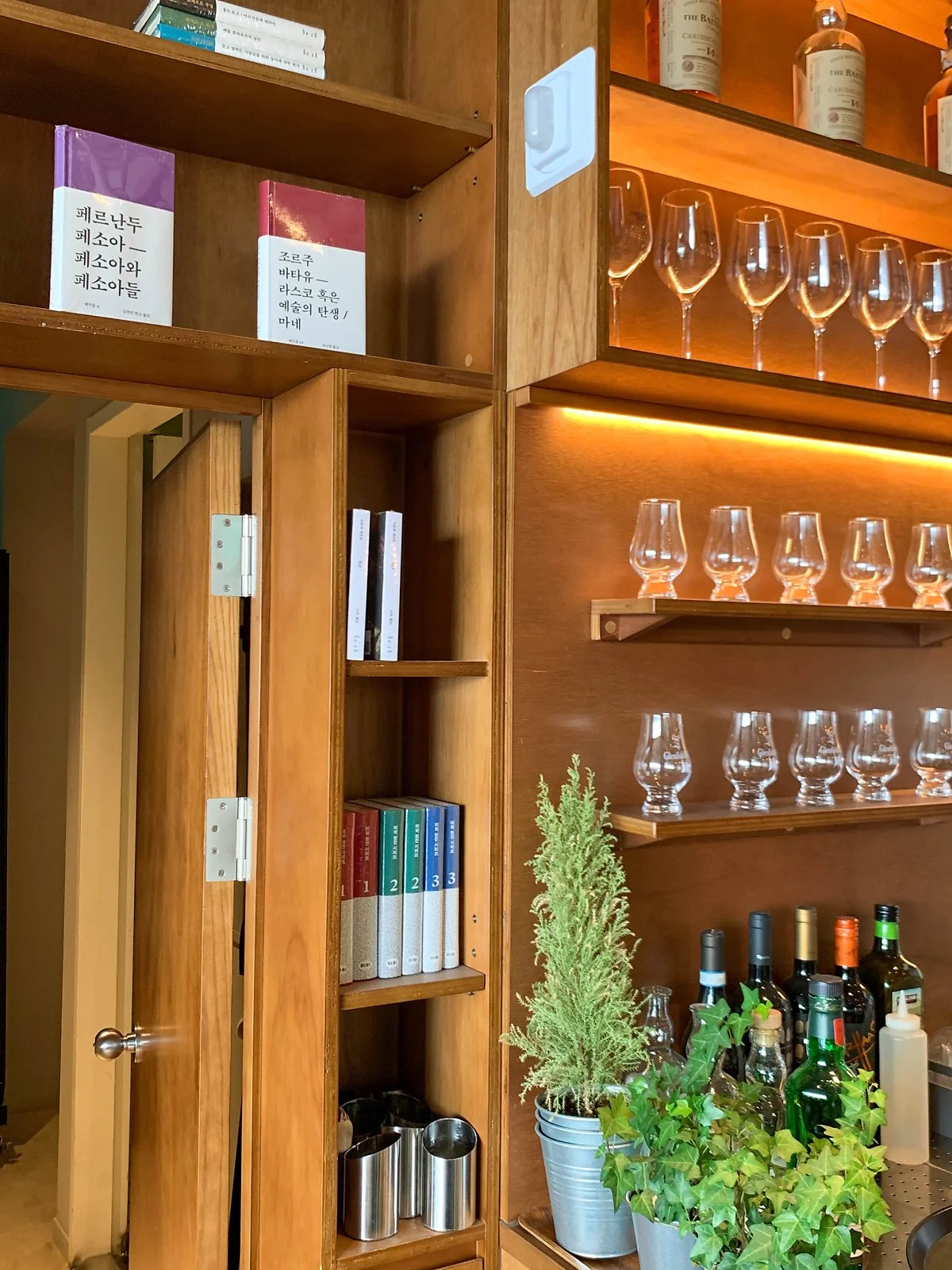 IMG_4873-183.jpg?type=w1200