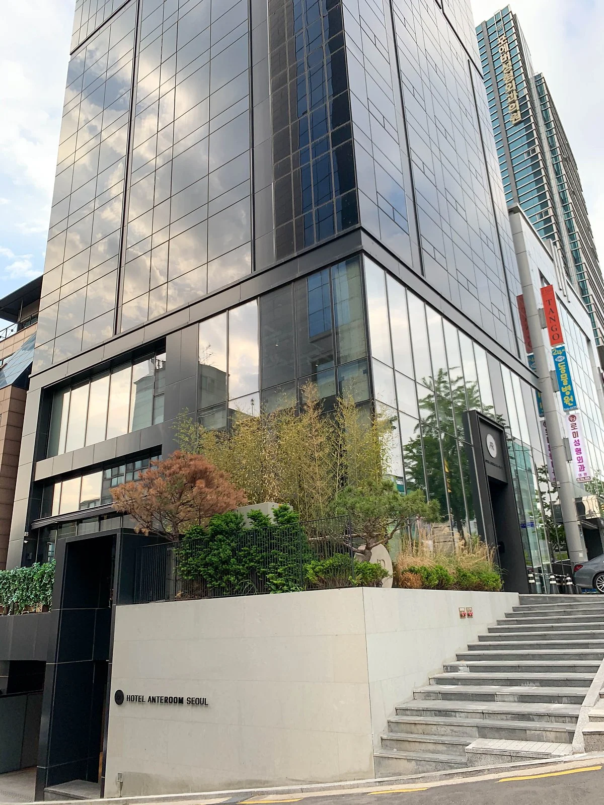 IMG_4887-196.jpg?type=w1200