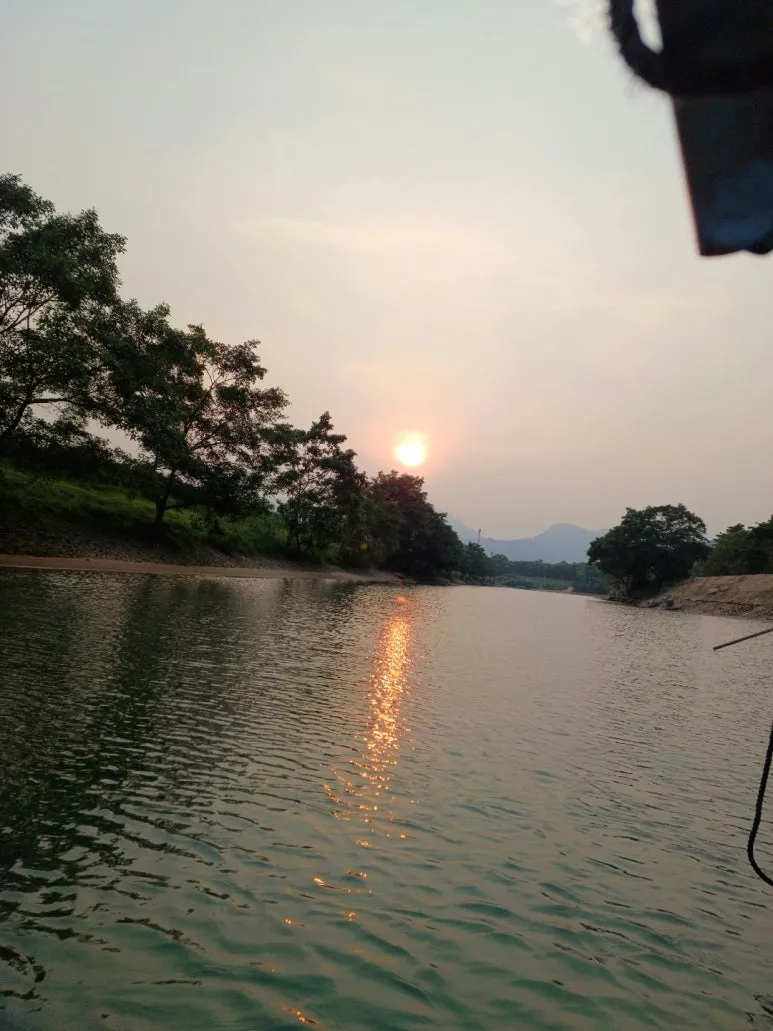 %ED%90%81%EB%83%90%EC%BC%80%EB%B0%A9%EB%8F%99%EA%B5%B4_%EC%84%9D%EC%96%91.jpg?type=w773