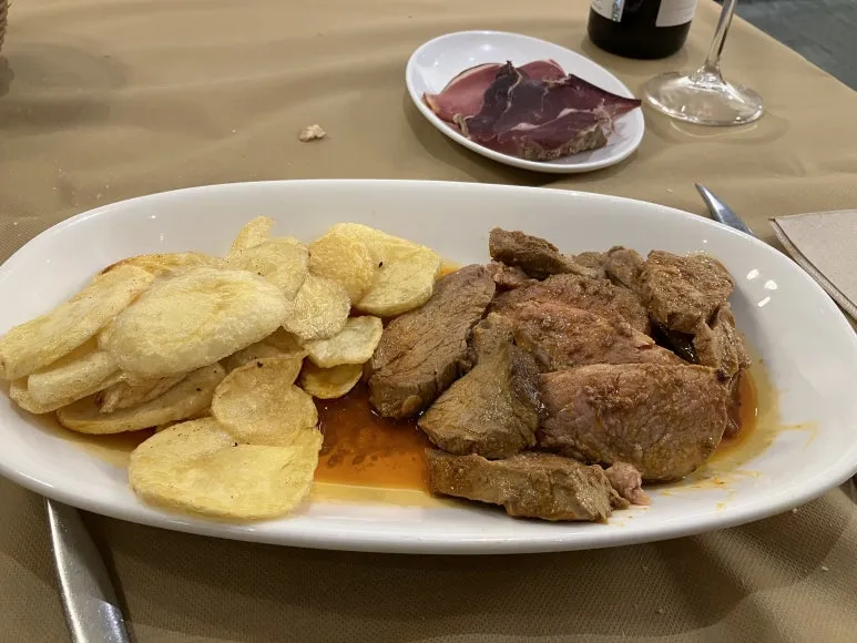 IMG_5749.jpg?type=w773