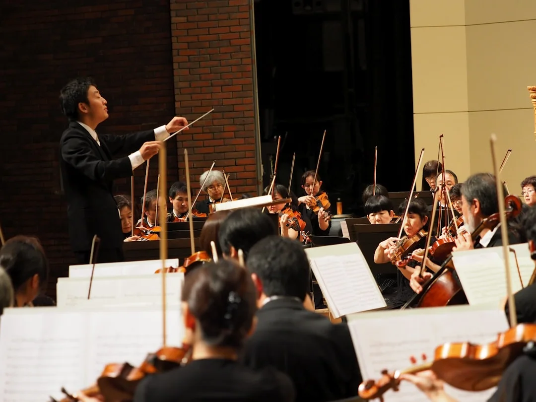 photo-1745328599617-5c9796ca4d71?w=1080&q=80