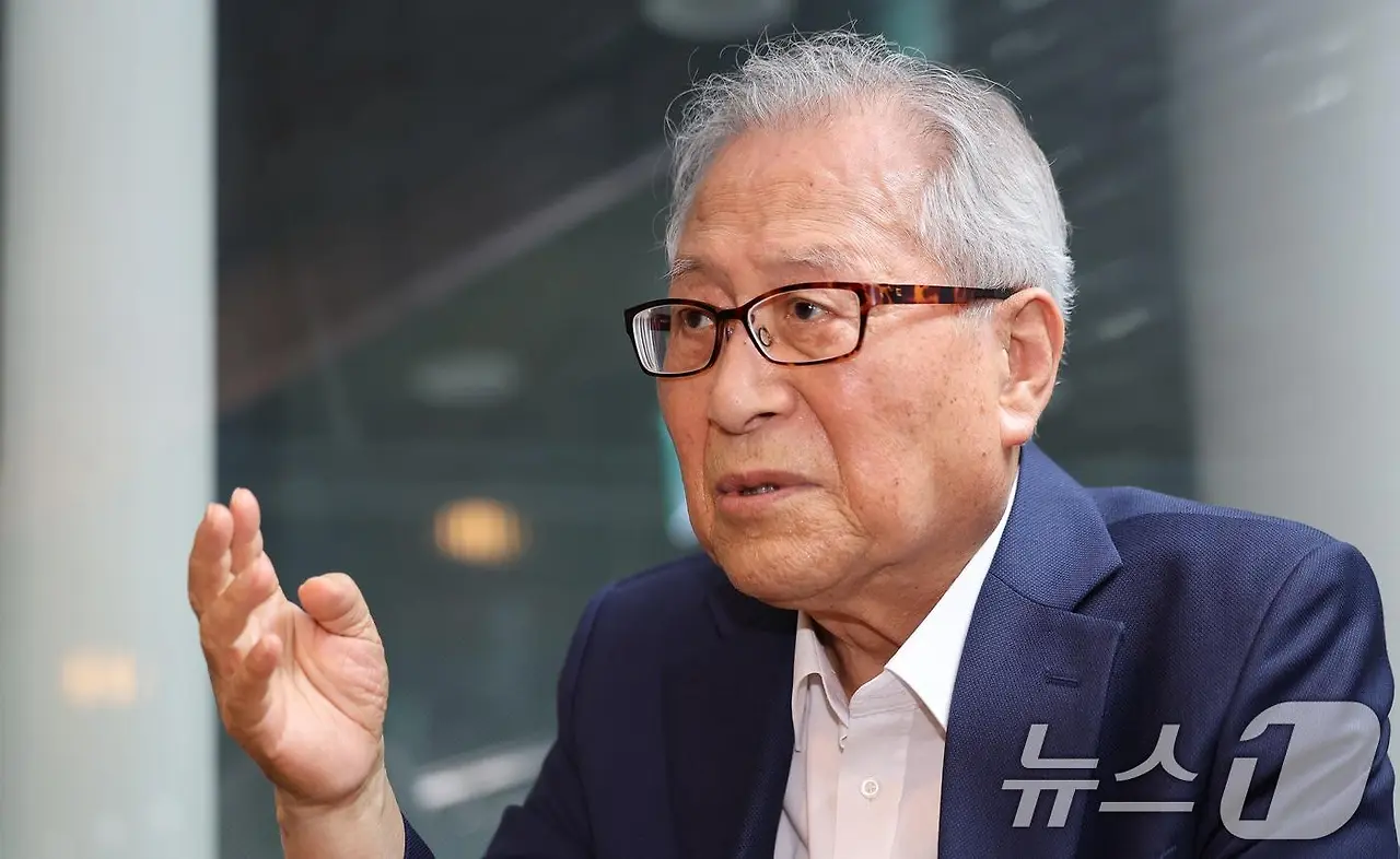 image?url=https%3A%2F%2Fi3n.news1.kr%2Fsystem%2Fphotos%2F2025%2F10%2F2%2F7529603%2Fhigh.jpg&w=1920&q=75