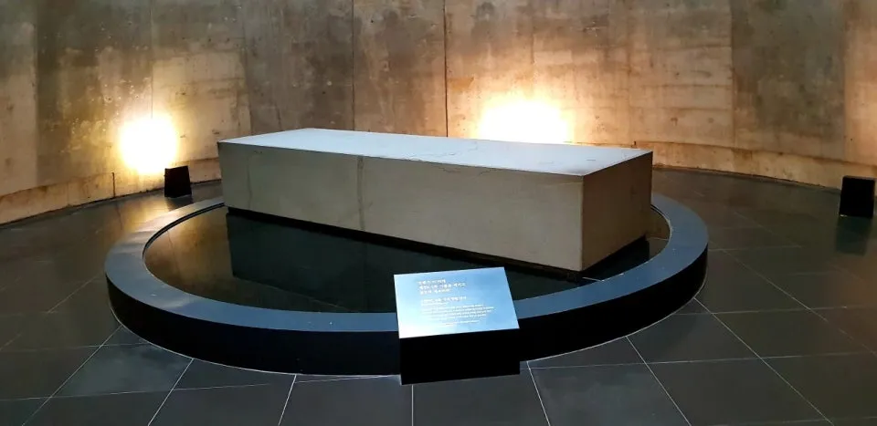 다운로드 (2).jfif