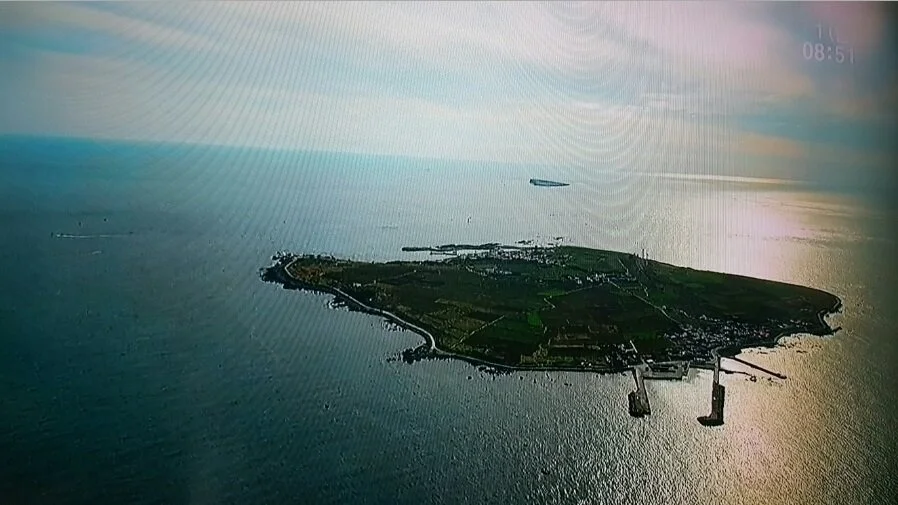 000-2.jpg?type=w1200