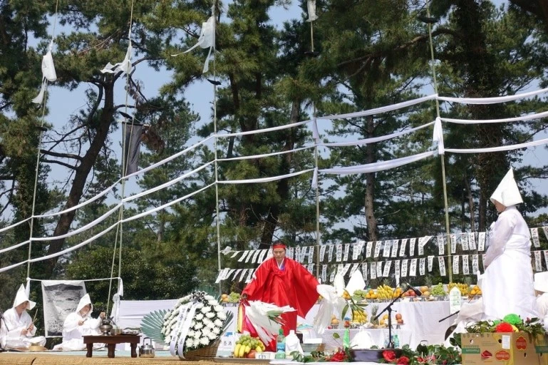 다운로드 (1).jfif