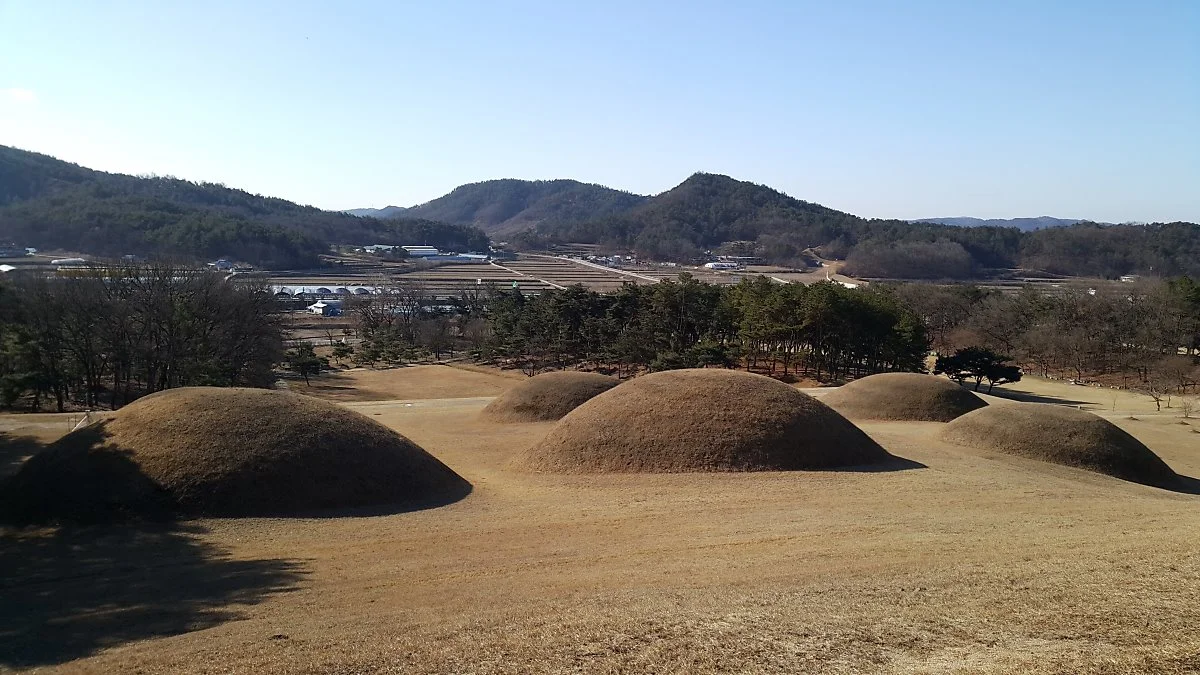 7-7_%EB%B0%B1%EC%A0%9C%EC%99%95%EB%93%A4%EC%9D%B4_%EB%AC%BB%ED%9E%8C_%EB%B6%80%EC%97%AC_%EB%8A%A5%EC%82%B0%EB%A6%AC_%EA%B3%A0%EB%B6%84%EA%B5%B0._%EC%A0%80%EC%9E%90_%EC%B4%AC%EC%98%81.jpg?type=w1200