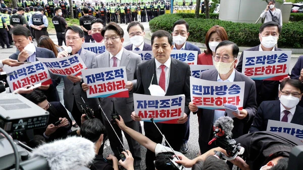 다운로드 (3).jpeg