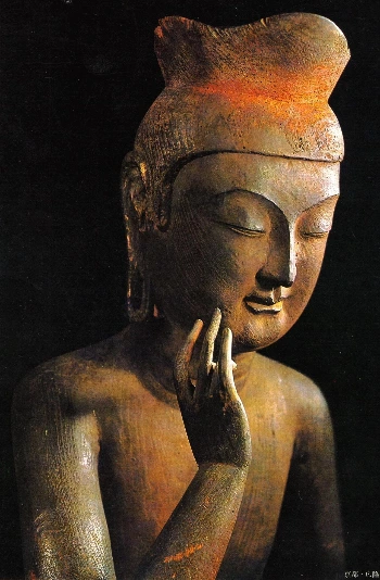 광륭사 미륵보살상.jpeg