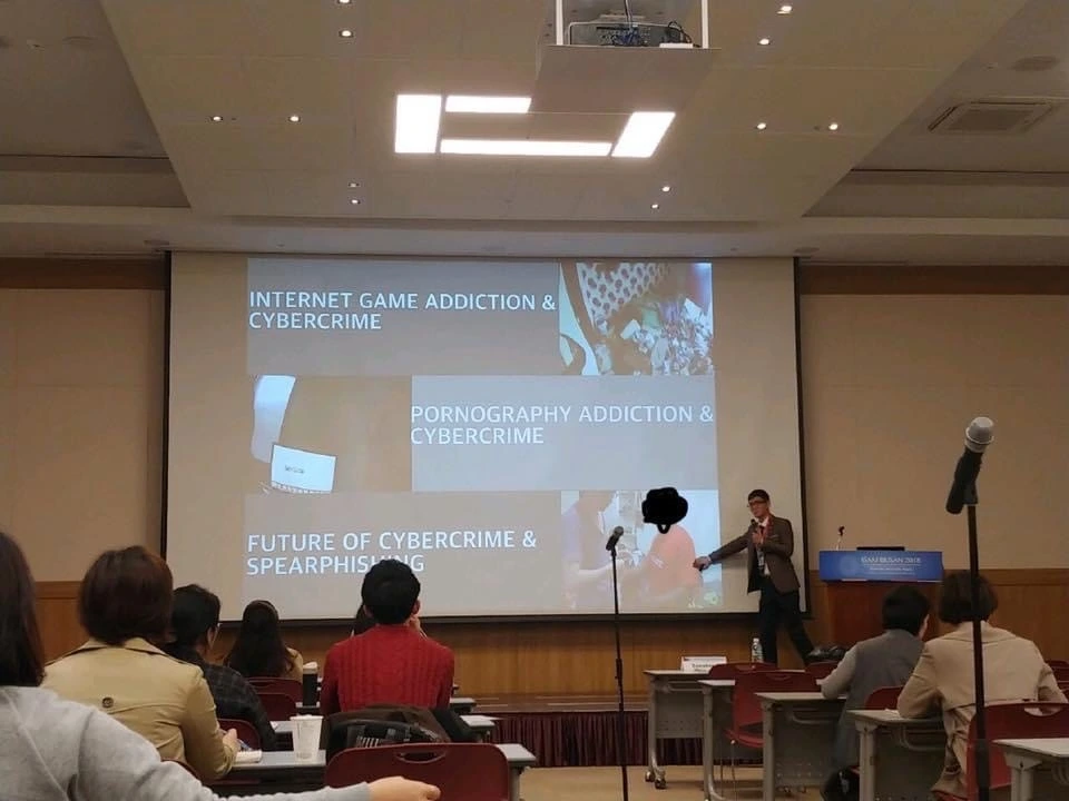 isam2018.JPG