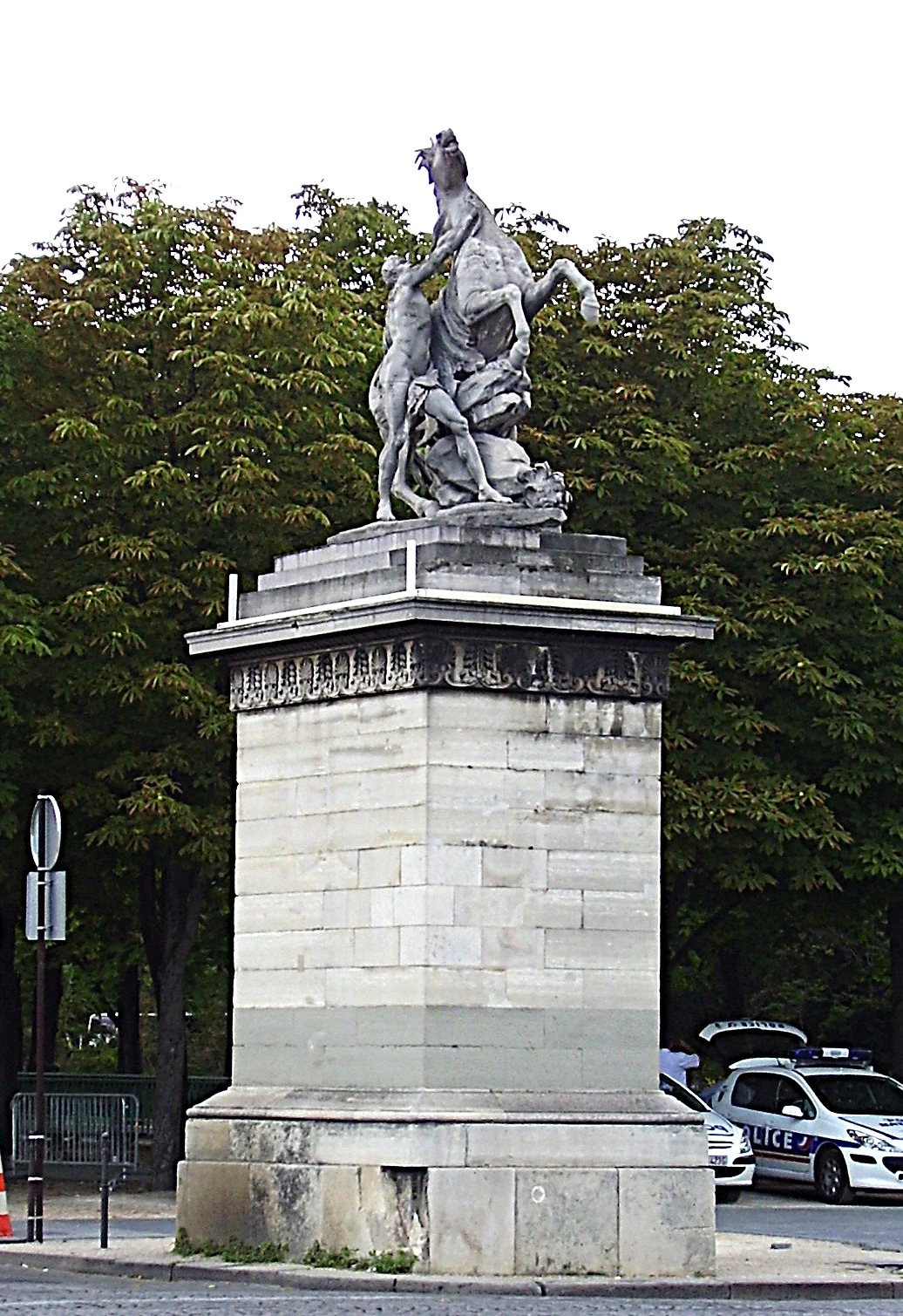 P7220165 2(콩코르드 3 조각상).JPG