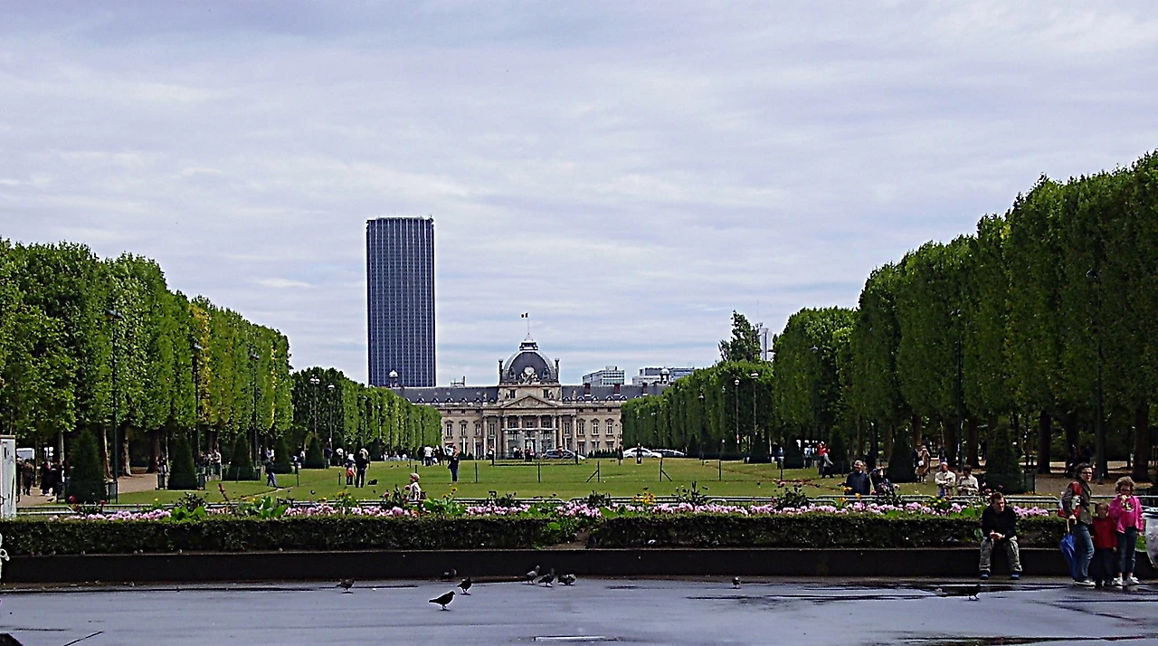 P7230258 상드마르스공원.JPG