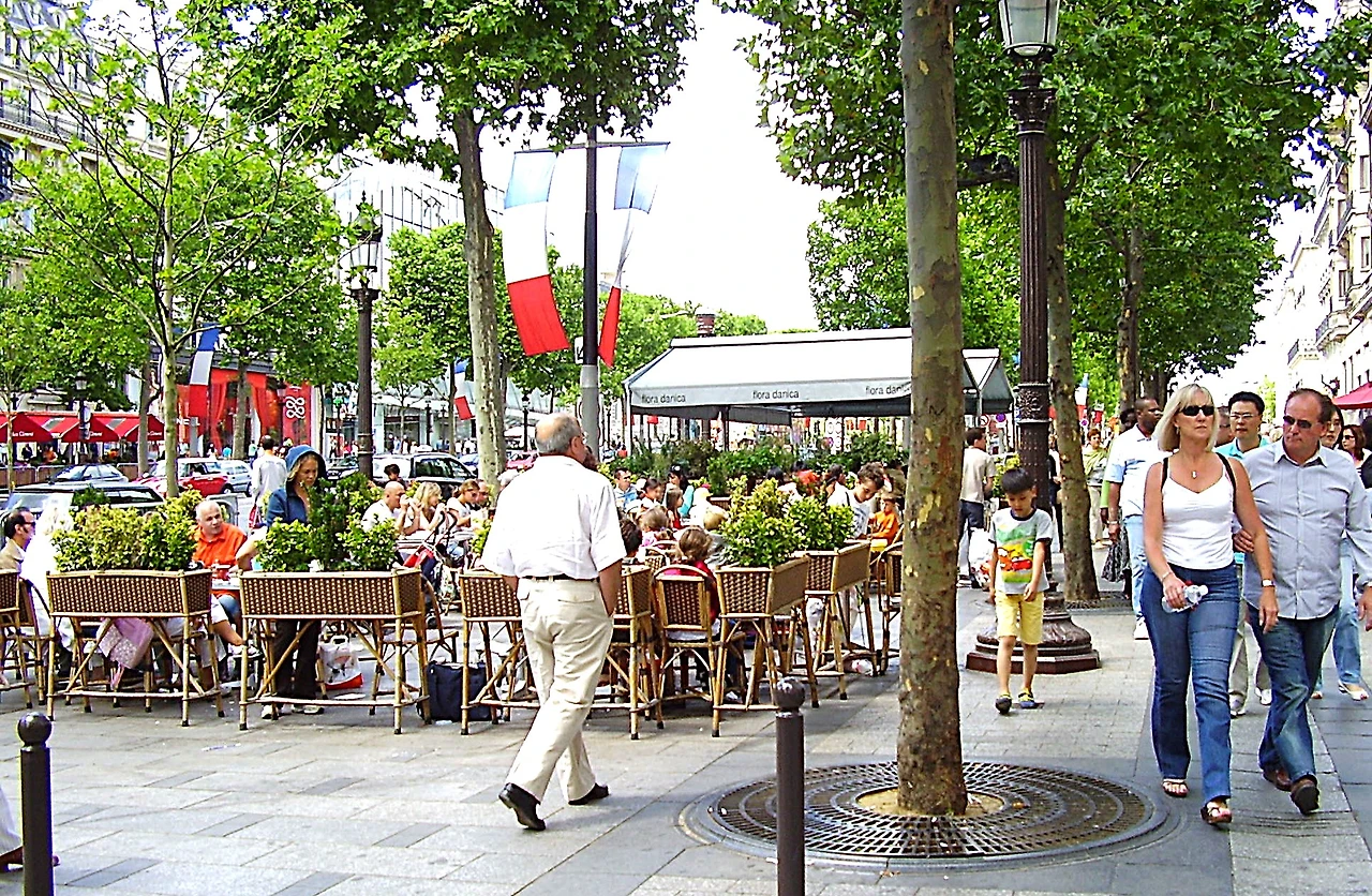 P7220180 2 (샹제리제1).JPG