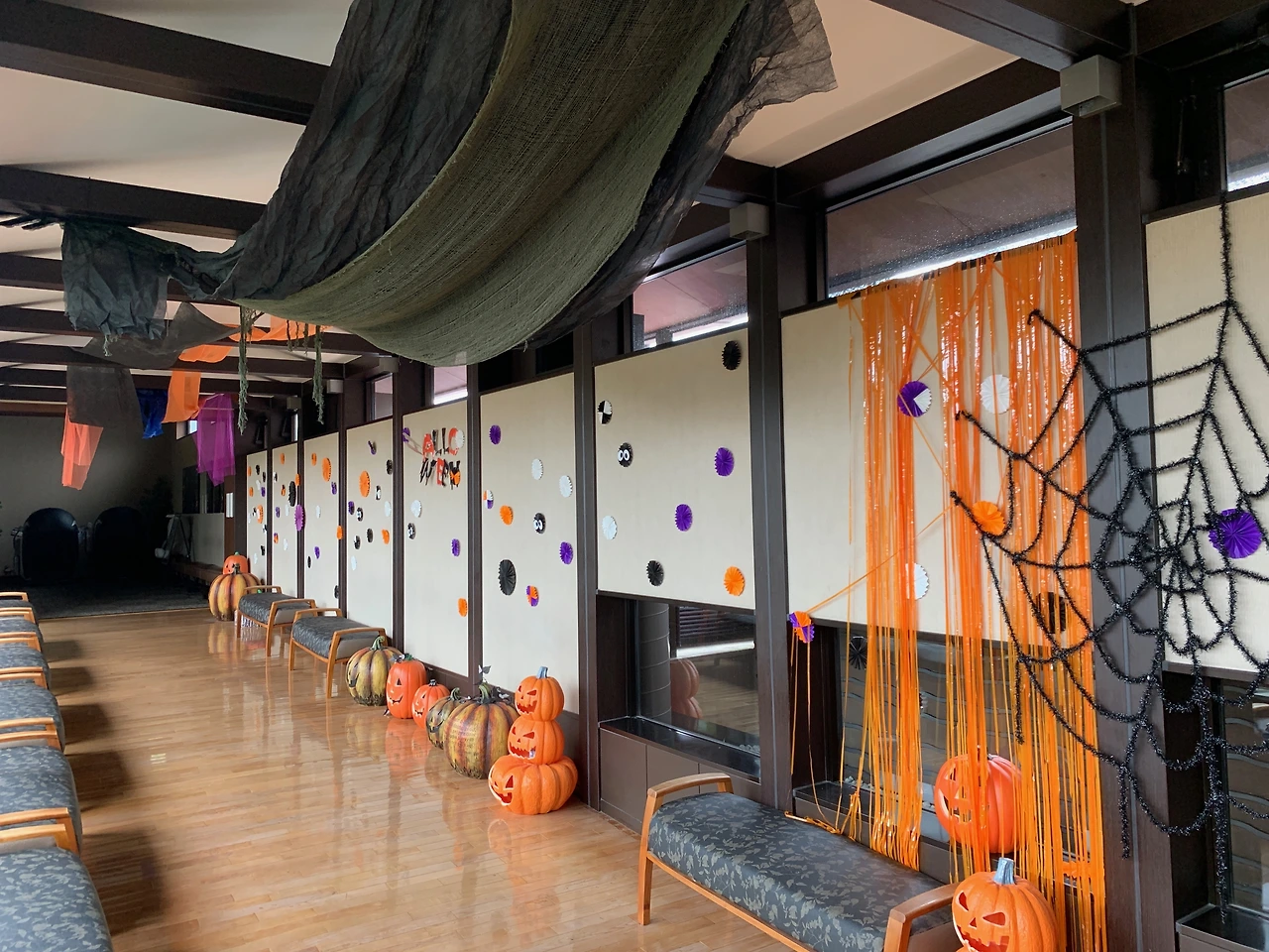 탕 가는길 중간 할로윈.jpeg