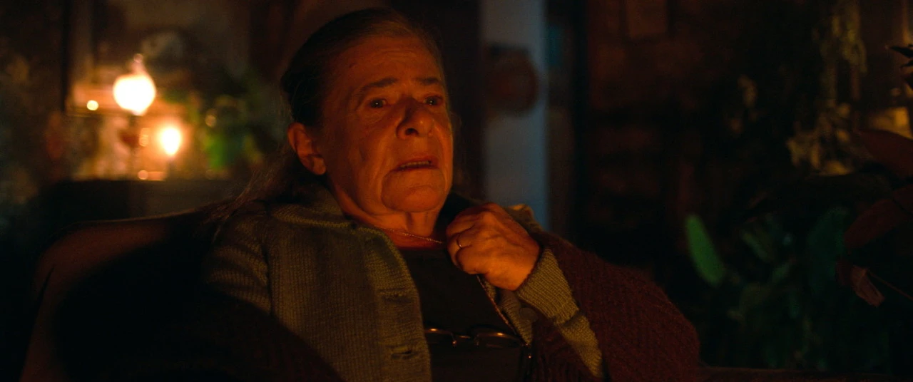 악이 도사리고 있을 때 스틸 6.jpeg