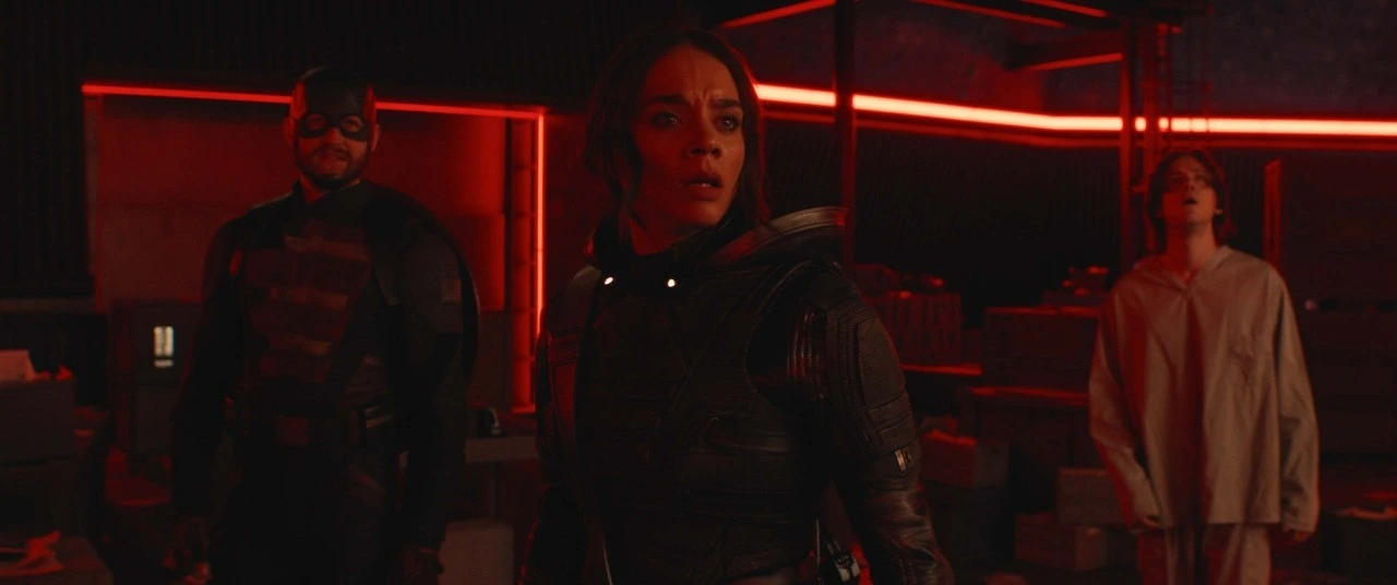 썬더볼츠 스틸 8.jpeg