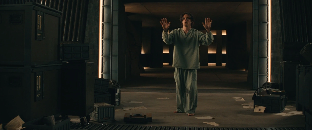 썬더볼츠 스틸 6.jpeg