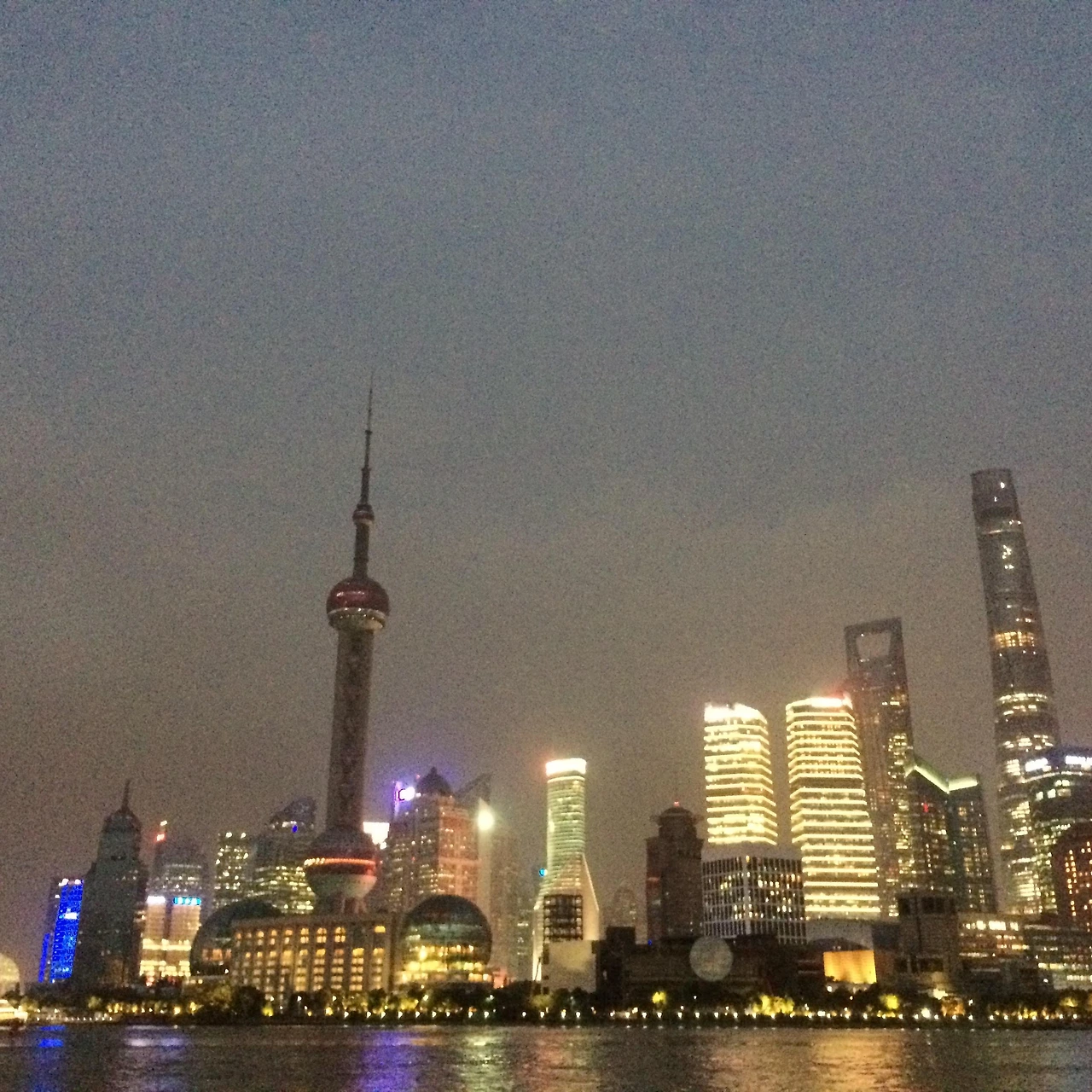 상하이의밤.jpeg