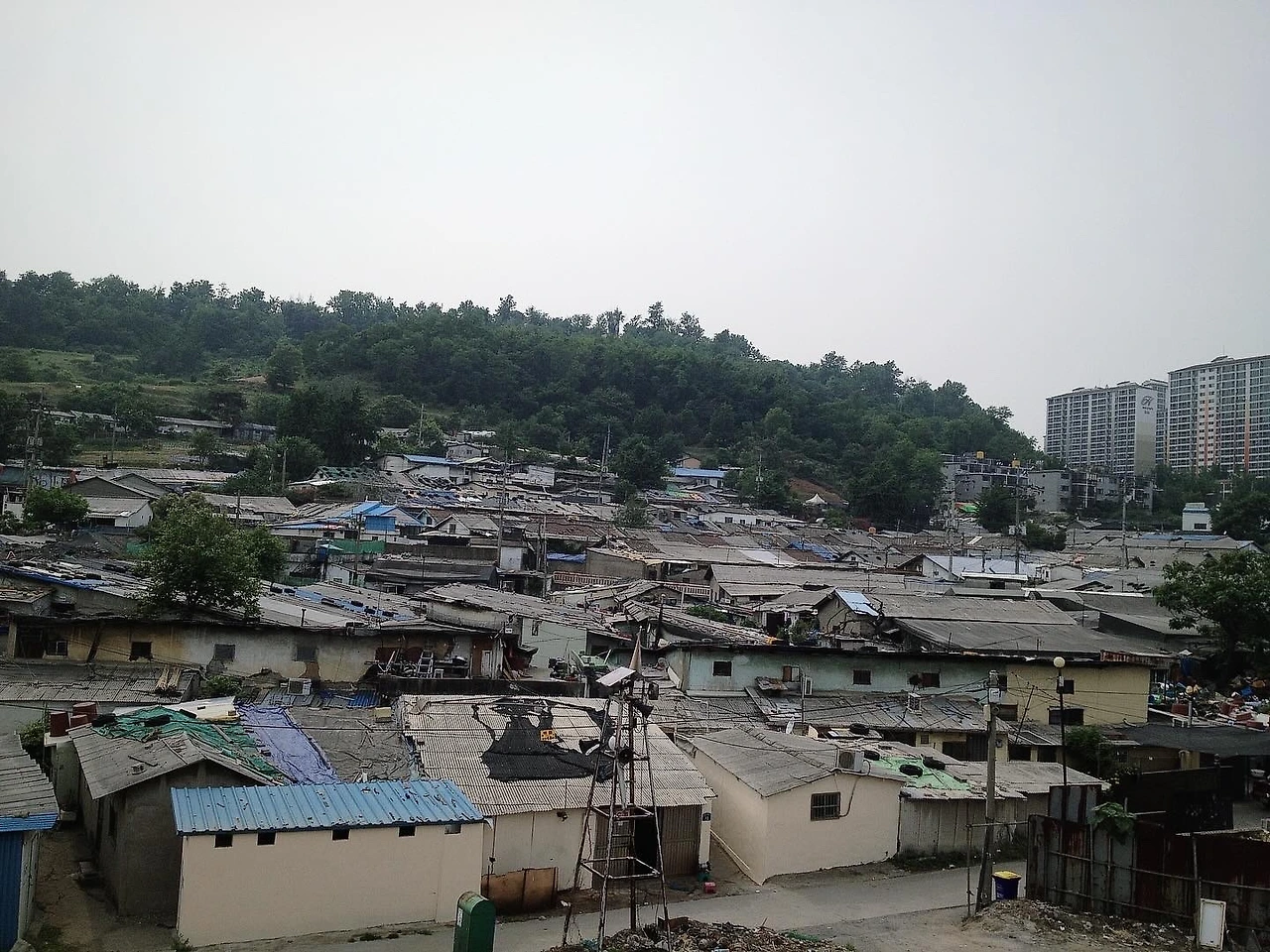 이제는 재개발로 사라진 그들만의 유토피아…