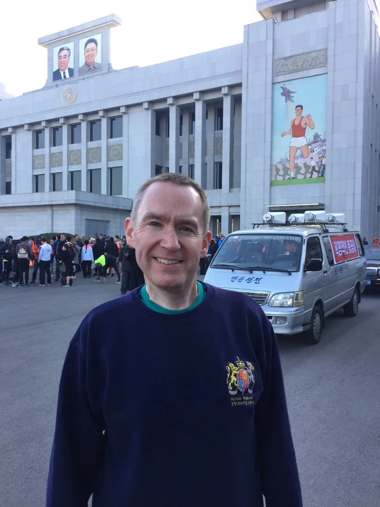 콜린 크룩스 북한 주재 영국대사 2019.4.7 마라톤 참가 (X 게재).jfif