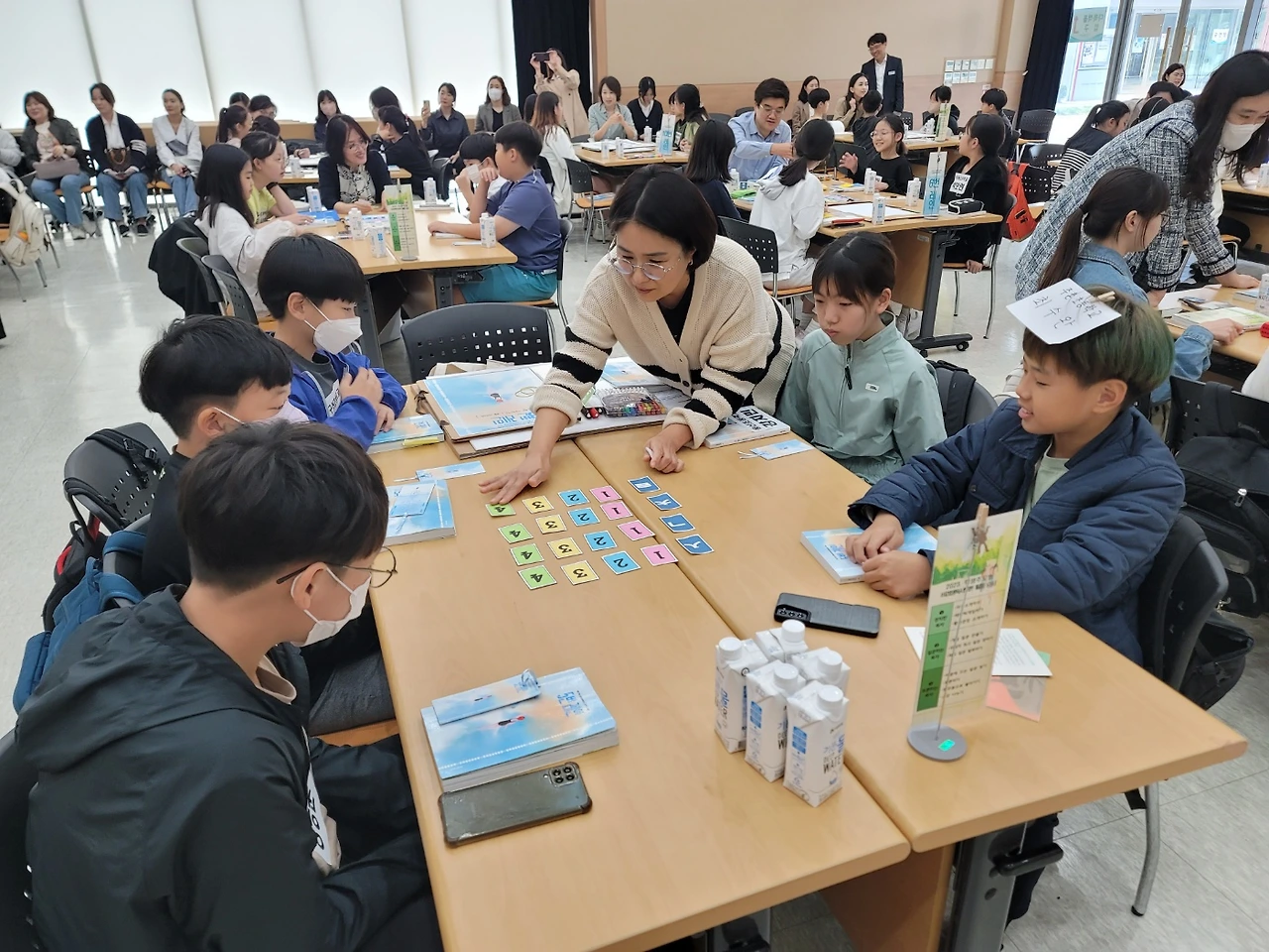 김해교육지원청, 관내 초등생 62명 은소홀 작가와 함께2.jpeg