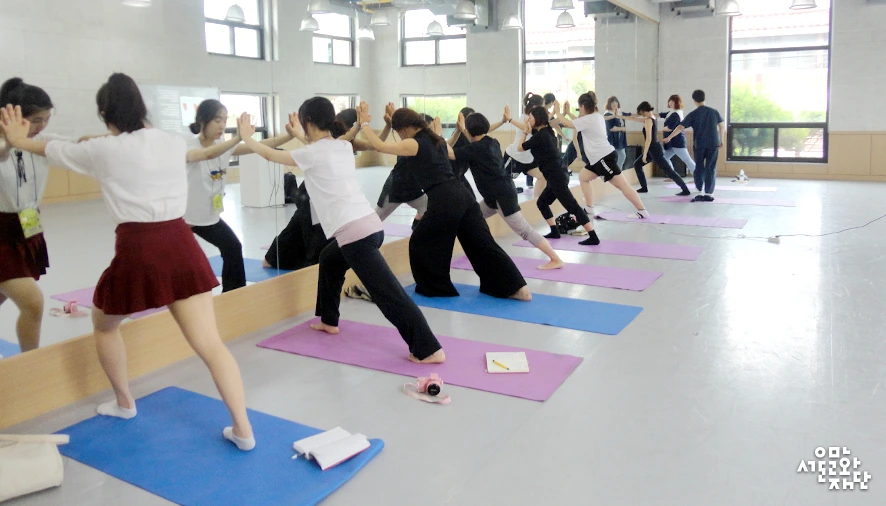 %EC%9D%B4%ED%95%98%EC%9D%80_%EC%84%9C%EC%9A%B8%EB%AC%B4%EC%9A%A9%EC%84%BC%ED%84%B0-%EC%B6%A4%EC%9D%B8-%EB%84%A4%ED%8A%B8%EC%9B%8C%ED%81%AC-%ED%8C%8C%ED%8B%B0-02.jpg?type=w966